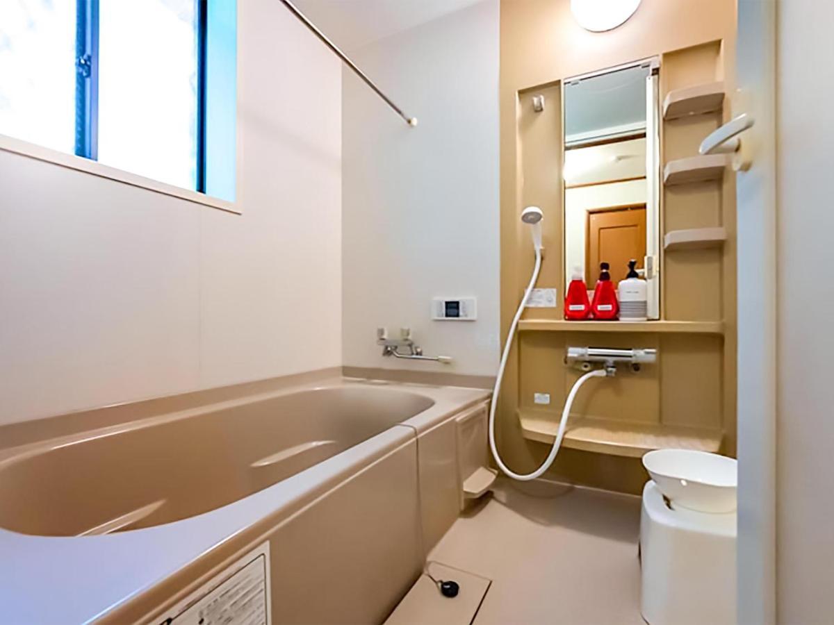 Maguro House Villa Osaka Bagian luar foto